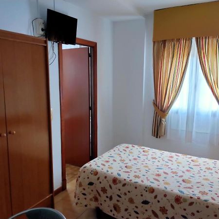 Hostal Casa Pepe Tauste Buitenkant foto