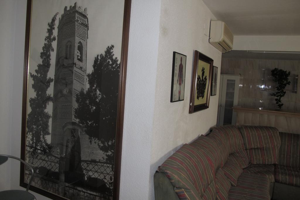Hostal Casa Pepe Tauste Buitenkant foto